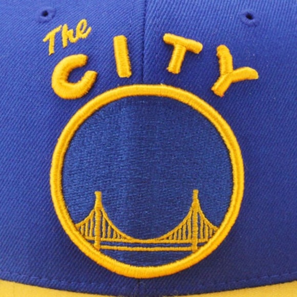 NBA • Men’s Mitchell & Ness Golden State Warriors Logo Two Tone Snapback Hat - Picture 4 of 8